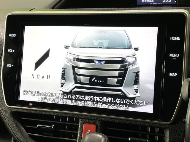 TOYOTA NOAH 2019
