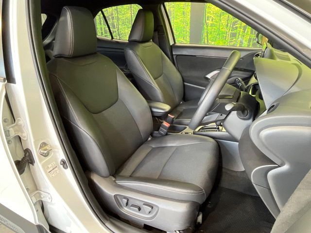 TOYOTA YARIS CROSS HYBRID 2025