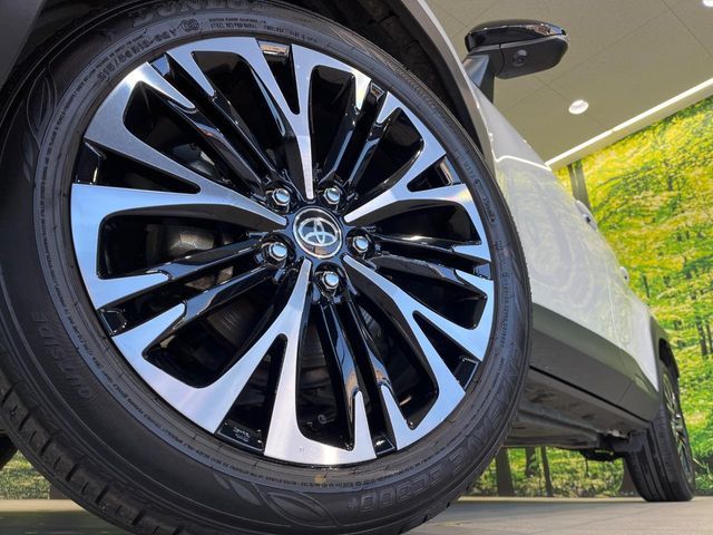 TOYOTA YARIS CROSS HYBRID 2025