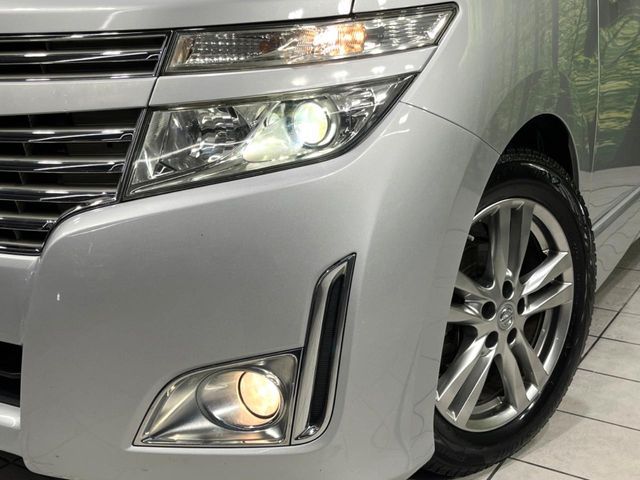 NISSAN ELGRAND  4WD 2012