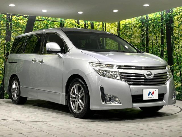 NISSAN ELGRAND  4WD 2012