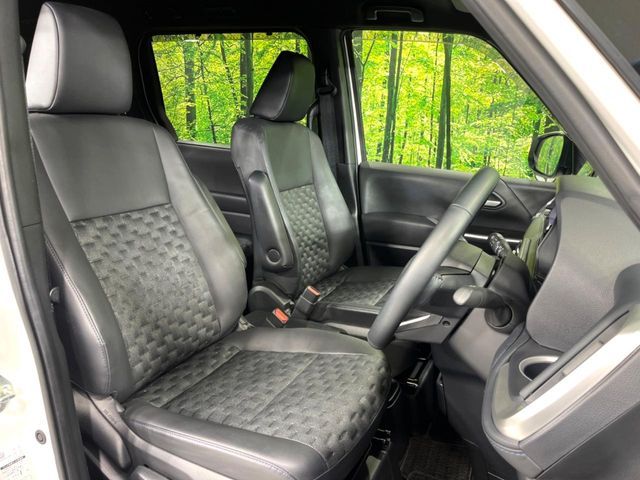 TOYOTA VOXY 4WD 2024