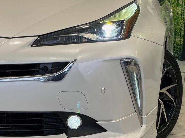 TOYOTA PRIUS 2019