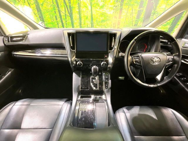 TOYOTA VELLFIRE 2019