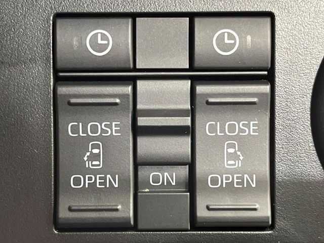 TOYOTA ROOMY 4WD 2024