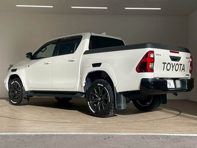 TOYOTA HILUX 4WD 2023