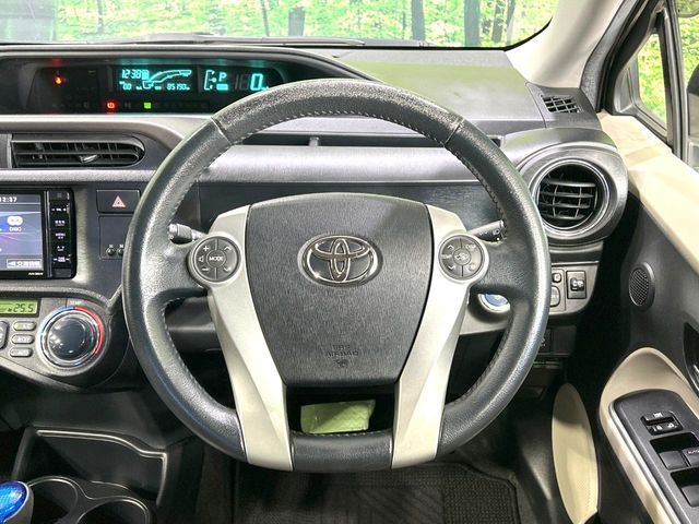 TOYOTA AQUA 2013