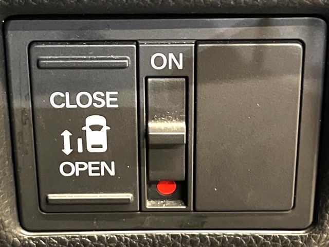 HONDA N BOX CUSTOM 2020