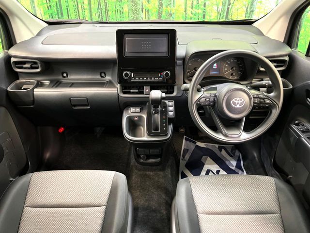 TOYOTA SIENTA HYBRID 2025