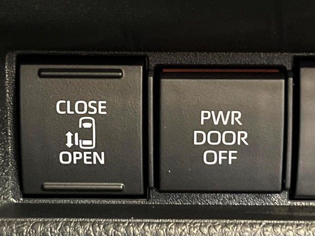 TOYOTA SIENTA HYBRID 2025