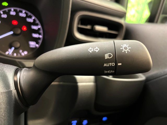 TOYOTA SIENTA HYBRID 2025