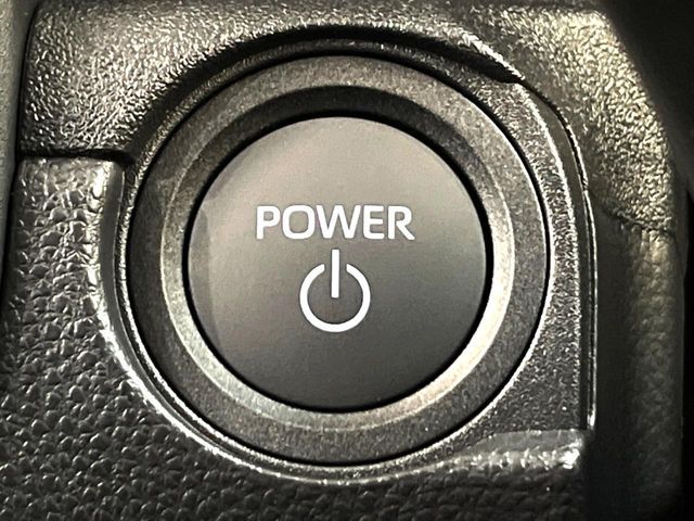 TOYOTA SIENTA HYBRID 2025