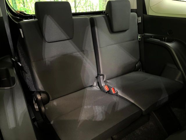 TOYOTA SIENTA HYBRID 2025