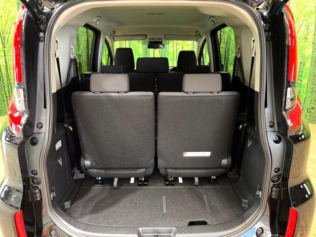 TOYOTA SIENTA HYBRID 2025