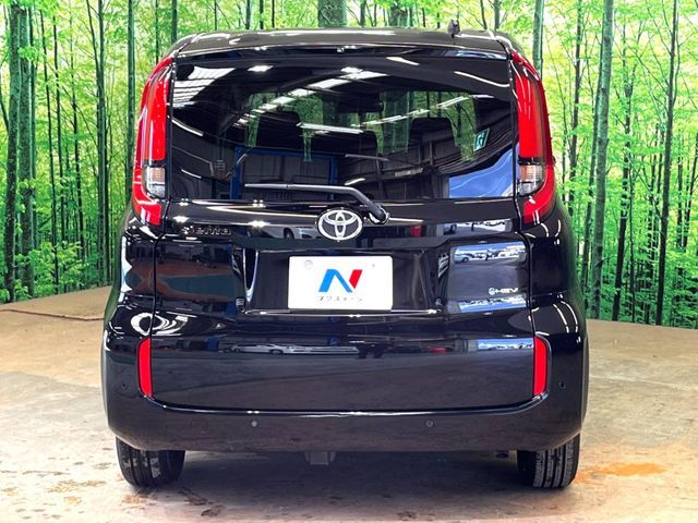 TOYOTA SIENTA HYBRID 2025