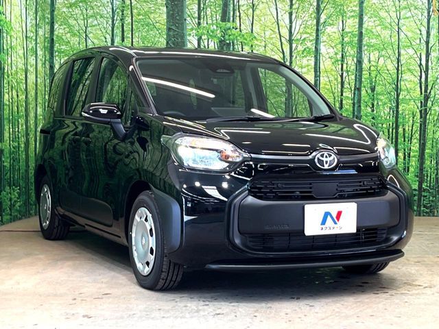 TOYOTA SIENTA HYBRID 2025