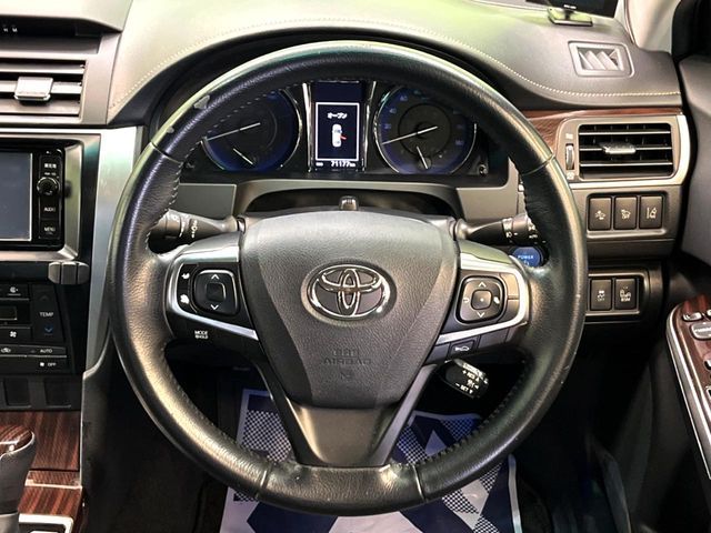 TOYOTA CAMRY HYBRID 2016