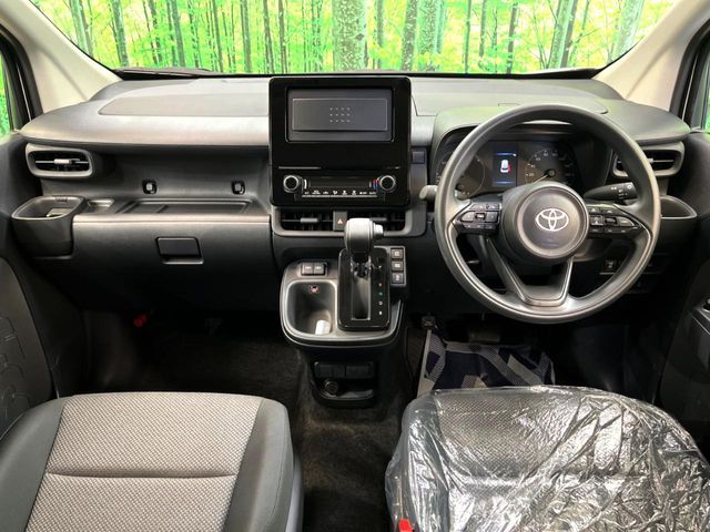 TOYOTA SIENTA HYBRID 2025