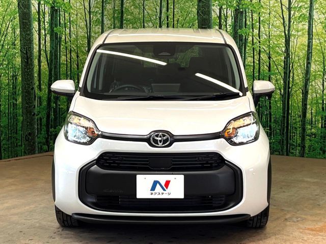 TOYOTA SIENTA HYBRID 2025