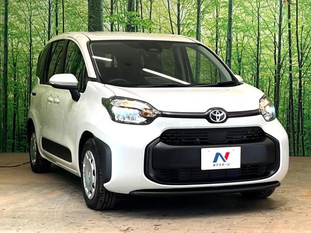 TOYOTA SIENTA HYBRID 2025
