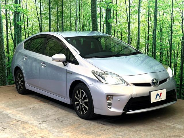 TOYOTA PRIUS 2012