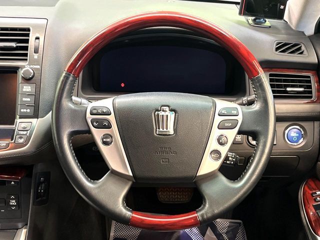 TOYOTA CROWN sedan hybrid 2012