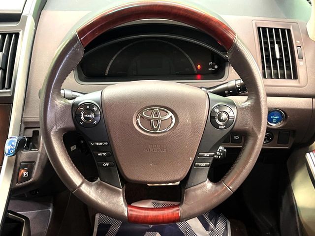 TOYOTA SAI 2011