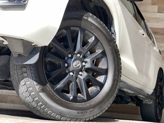 TOYOTA LANDCRUISER PRADO 2022
