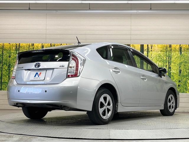 TOYOTA PRIUS 2013