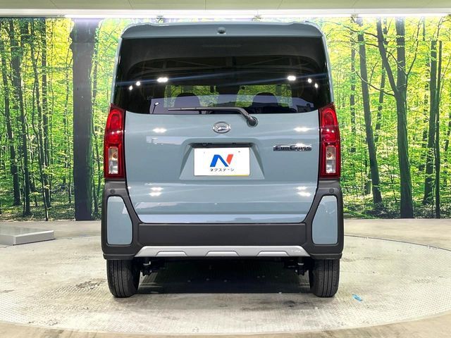 DAIHATSU TANTO FAN CROSS 2024