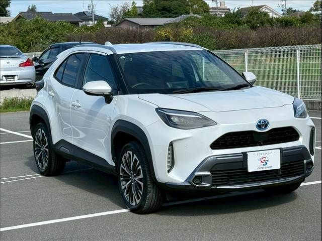 TOYOTA YARIS CROSS HYBRID 2023