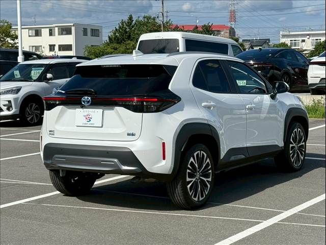 TOYOTA YARIS CROSS HYBRID 2023