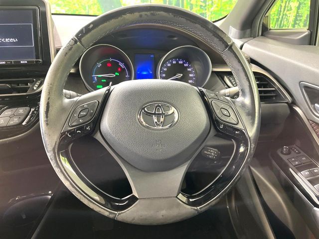 TOYOTA C-HR 2017