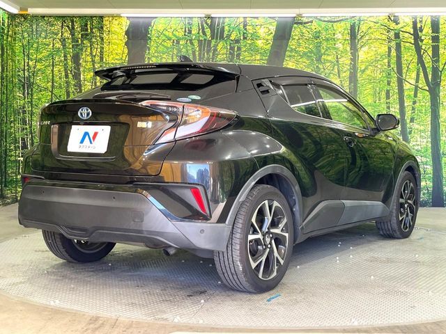 TOYOTA C-HR 2017