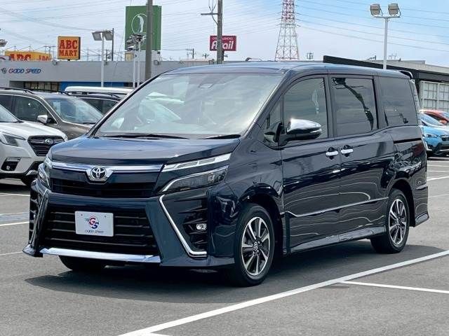 TOYOTA VOXY 2020