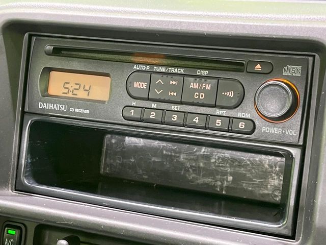 DAIHATSU HIJET truck 4WD 2010