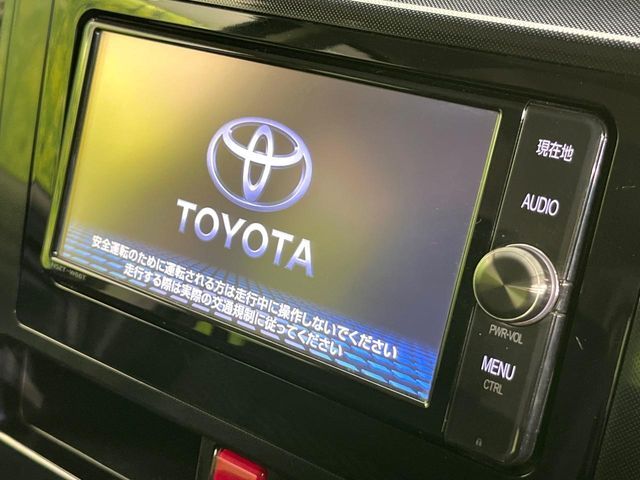TOYOTA ROOMY 2017