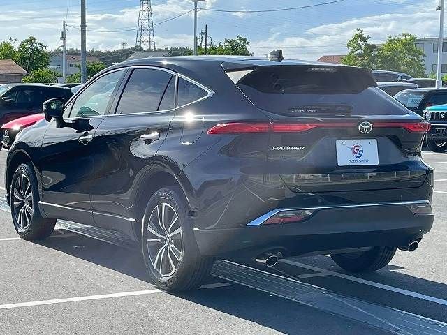 TOYOTA HARRIER 2WD 2024
