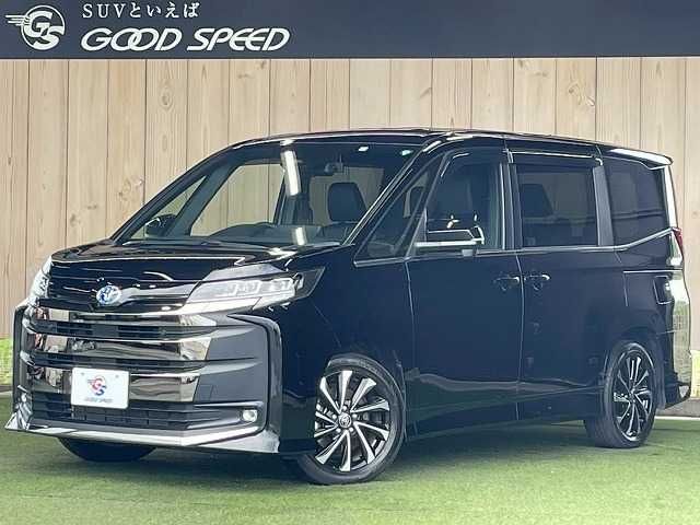 TOYOTA NOAH HYBRID 2023