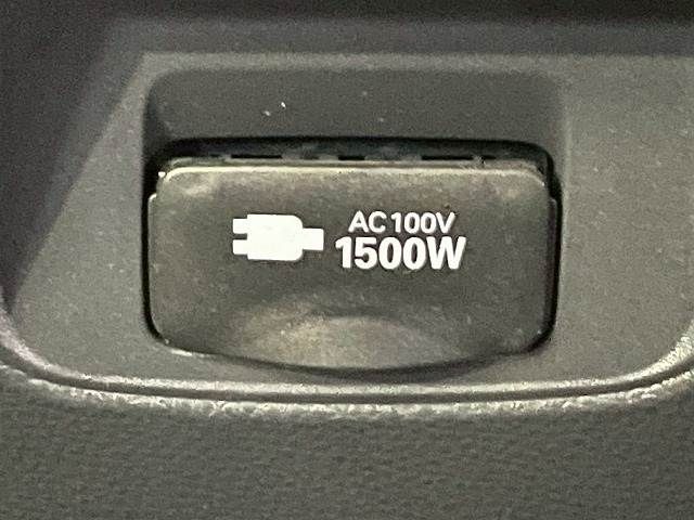 TOYOTA NOAH HYBRID 2023