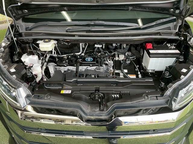 TOYOTA NOAH HYBRID 2023