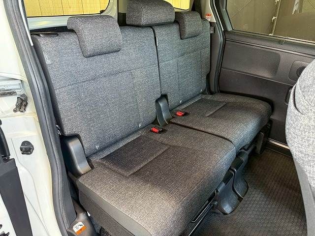 TOYOTA SIENTA HYBRID 2023