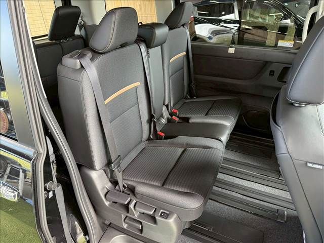 NISSAN SERENA  WG 4WD 2025