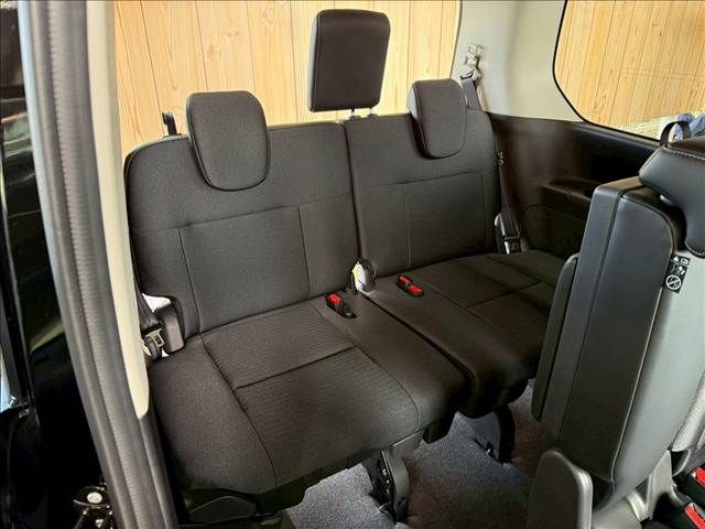 NISSAN SERENA  WG 4WD 2025