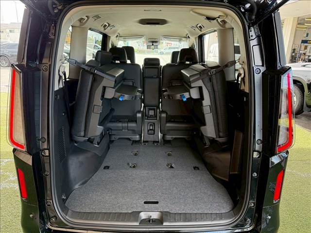 NISSAN SERENA  WG 4WD 2025