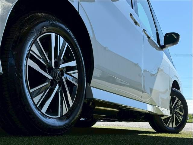 NISSAN SERENA  WG 4WD 2025