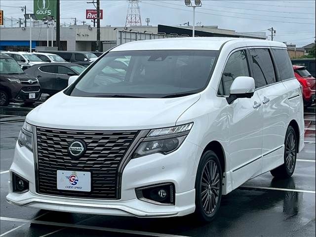 NISSAN ELGRAND 2022