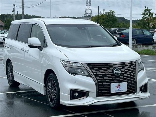 NISSAN ELGRAND 2022