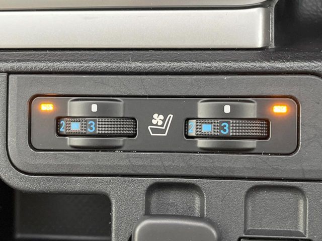 TOYOTA LANDCRUISER PRADO 2022