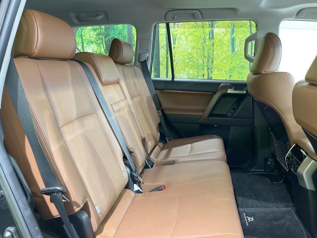 TOYOTA LANDCRUISER PRADO 2022